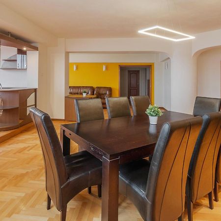 Ferienwohnung Scala Flat Oradea Exterior foto